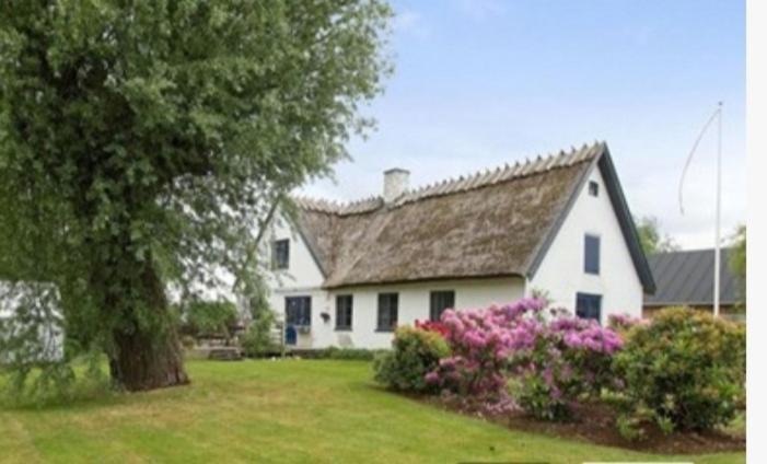 Pegasus Bed & Breakfast ฮิลเลอร์โวด ภายนอก รูปภาพ
