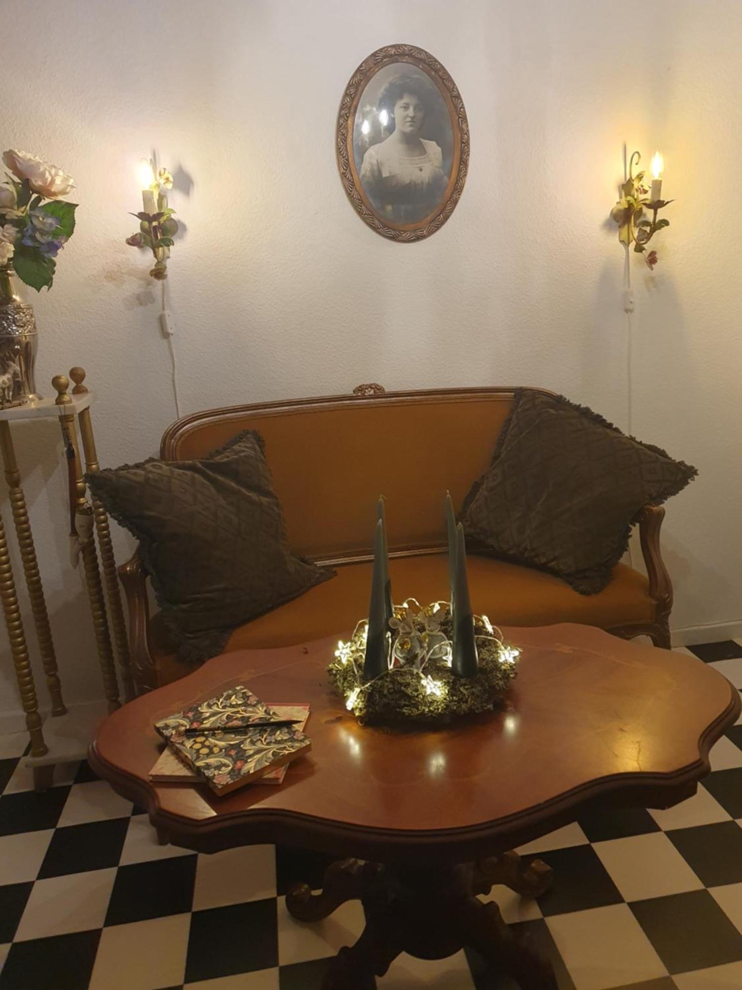 Pegasus Bed & Breakfast ฮิลเลอร์โวด ภายนอก รูปภาพ