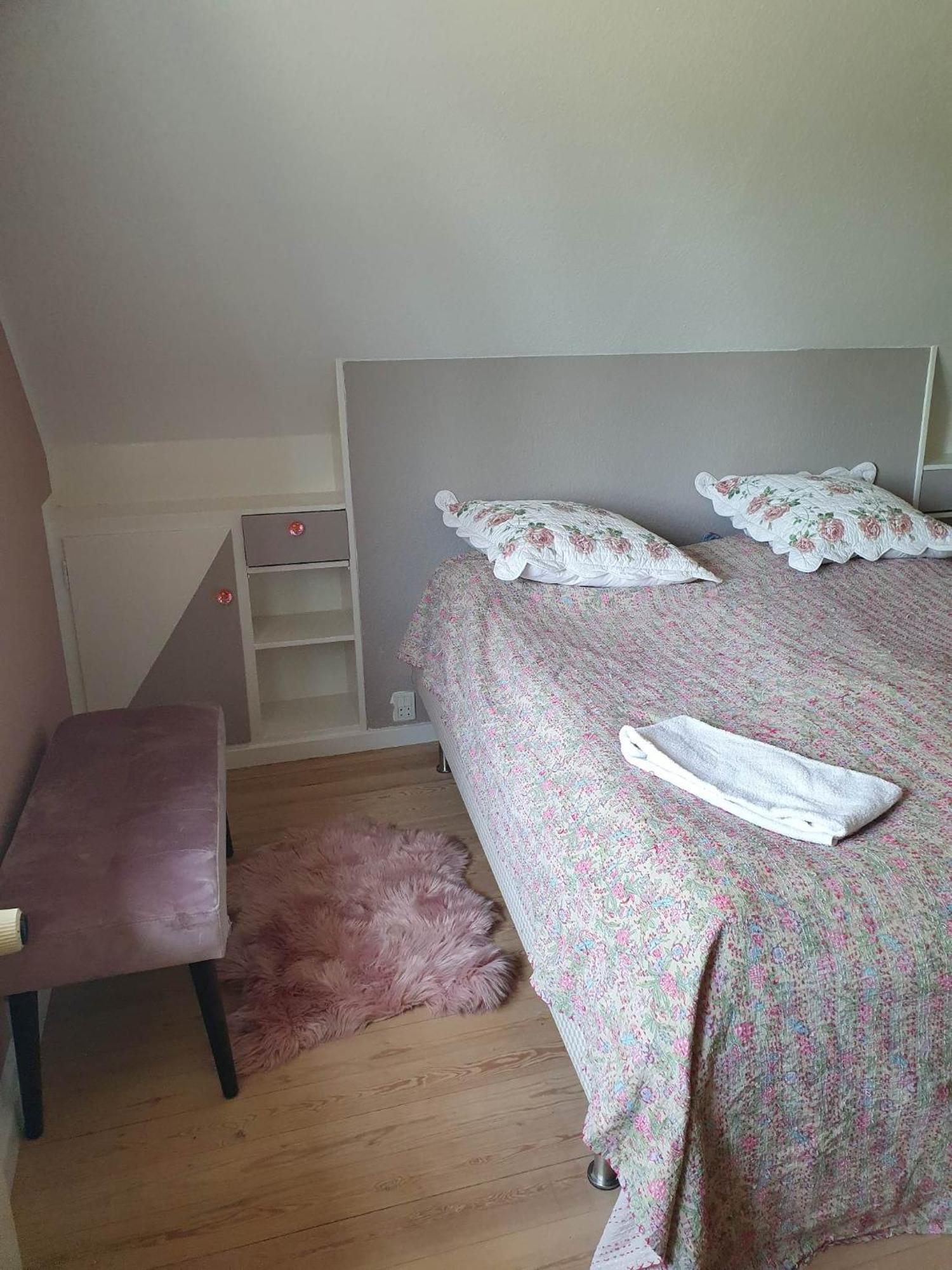 Pegasus Bed & Breakfast ฮิลเลอร์โวด ภายนอก รูปภาพ